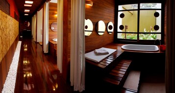 Sauna seca, fontes termais/minerais, tratamentos corporais, aromaterapia