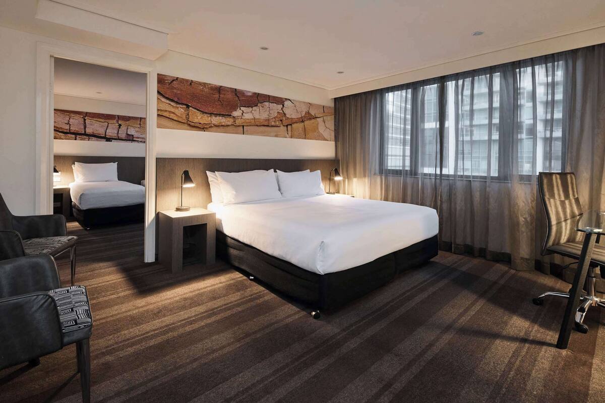 Phòng dành cho gia đình | Bộ đồ giường cao cấp, nệm Select Comfort, minibar 