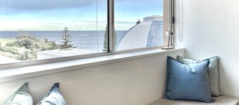 Coogee Sands Hotel and Apartments