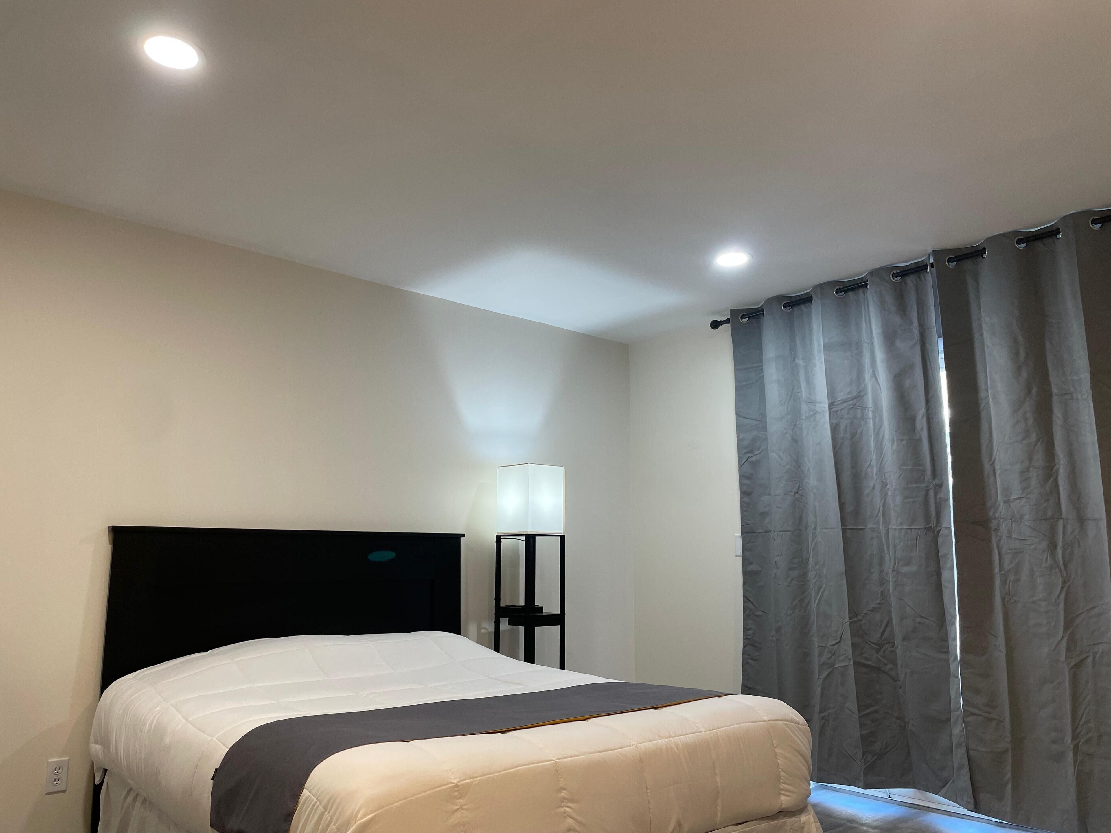 Habitación individual estándar | Sábanas de algodón egipcio, ropa de cama de alta calidad y escritorio 