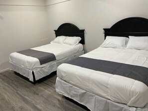 Standard Double Room | Egyptian cotton sheets, premium bedding, desk, free WiFi