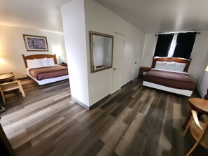 Chambre majestueuse | 1 chambre, bureau, rideaux dâobscurcissement, fer et planche Ă repasser
