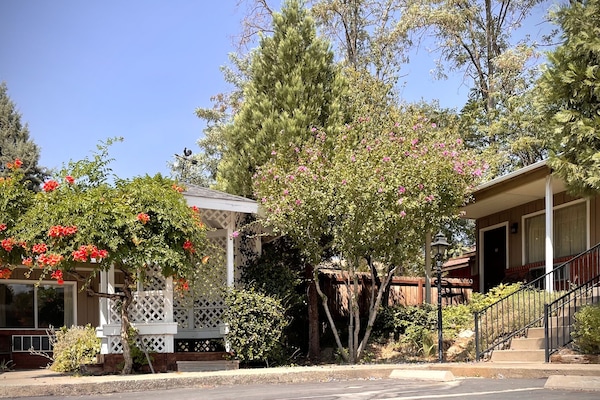 Zona de jocs infantil: a l'aire lliure