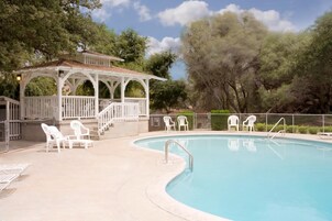 Seasonal outdoor pool