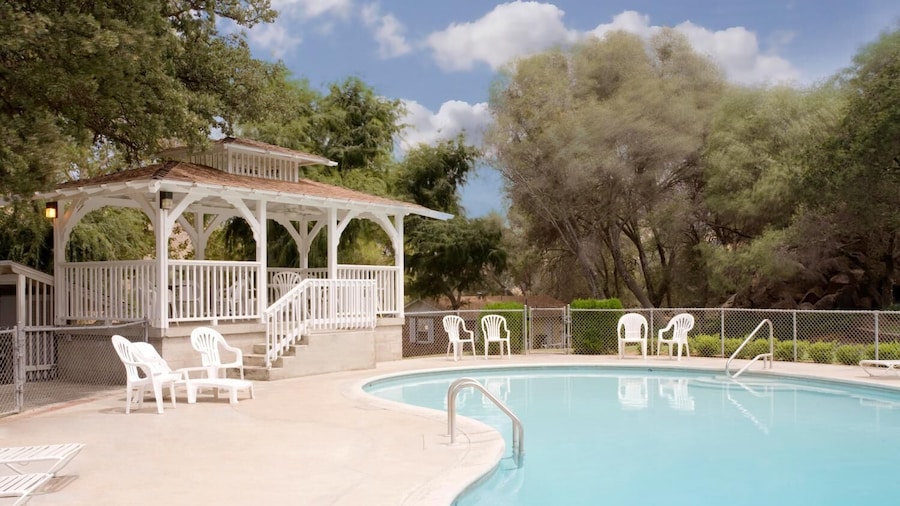 Lazy J Ranch Motel