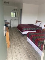 Desk, iron/ironing board (on request), WiFi (free), bed sheets