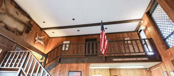 Bear Lodge Motel
