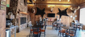 Bear Lodge Motel