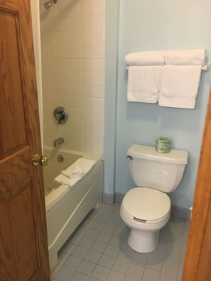 Deluxe Room, 2 Queen Beds