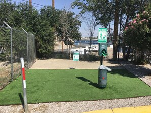 Outdoor wedding area - Motel 6 El Paso, TX - West (El Paso)