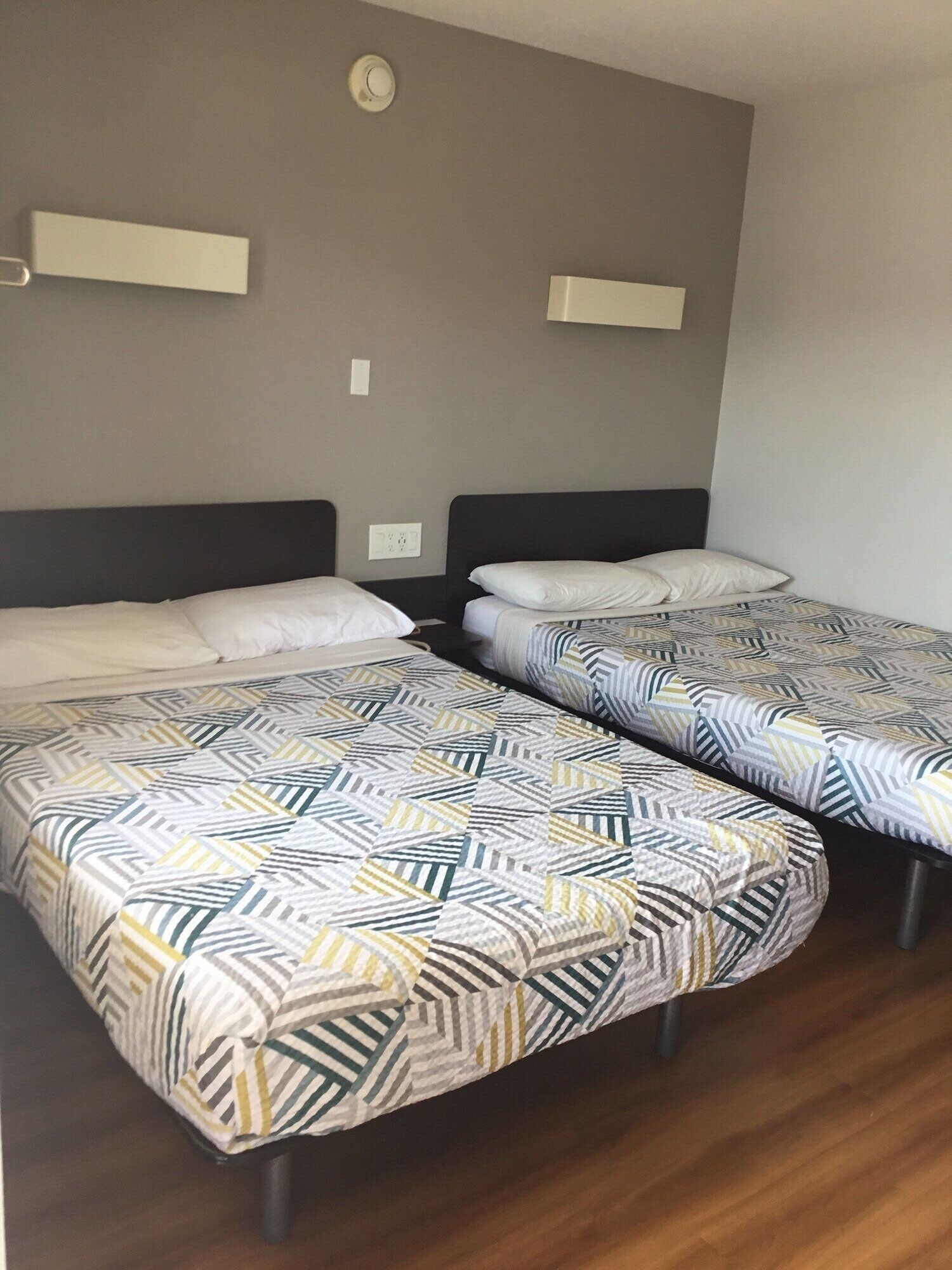 Wi-fi (inkludert) og sengetøy