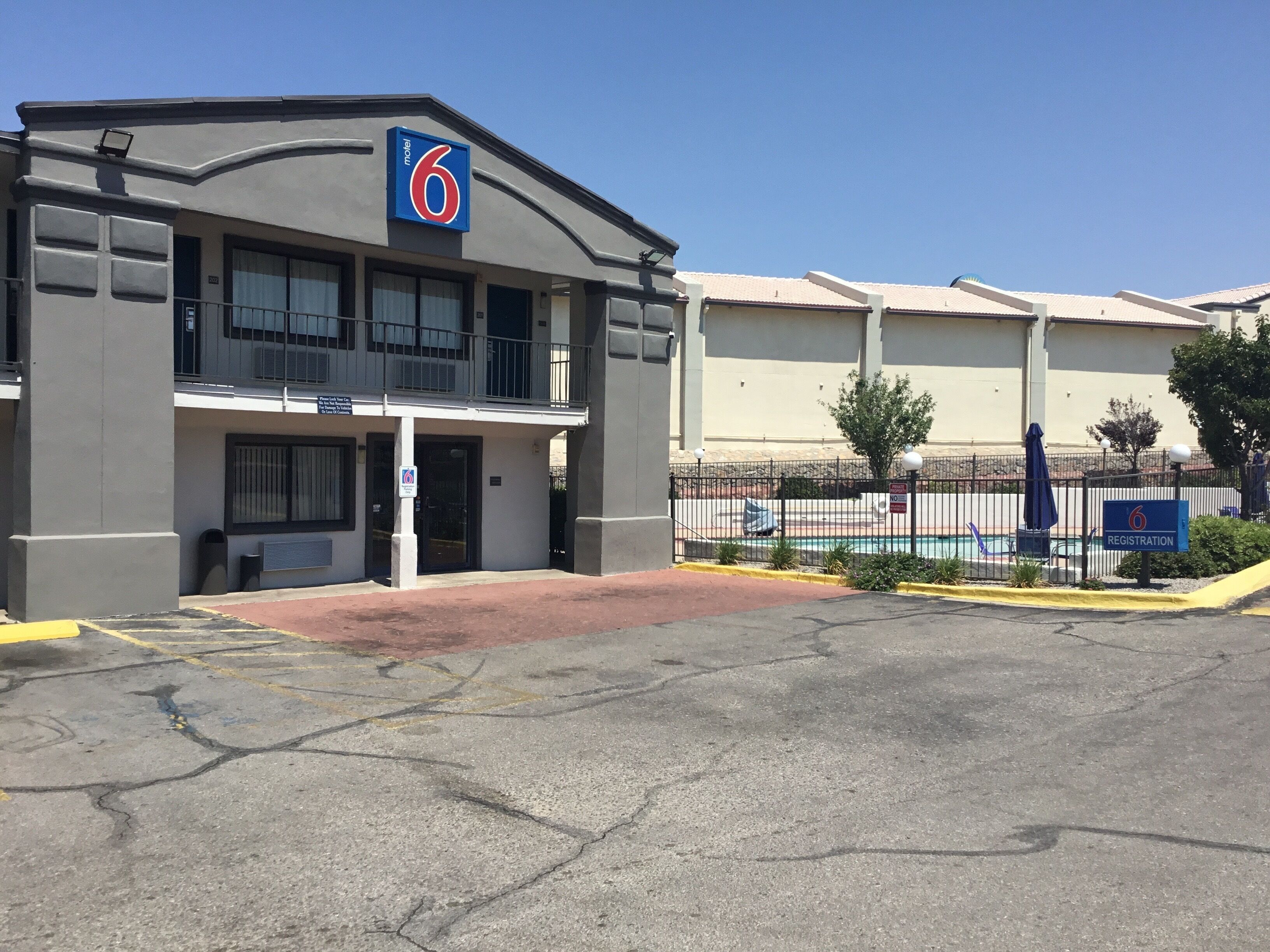 Foto - Motel 6 El Paso, TX - West