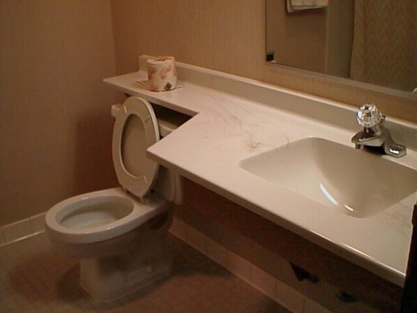 花灑/浴缸組合、提供毛巾