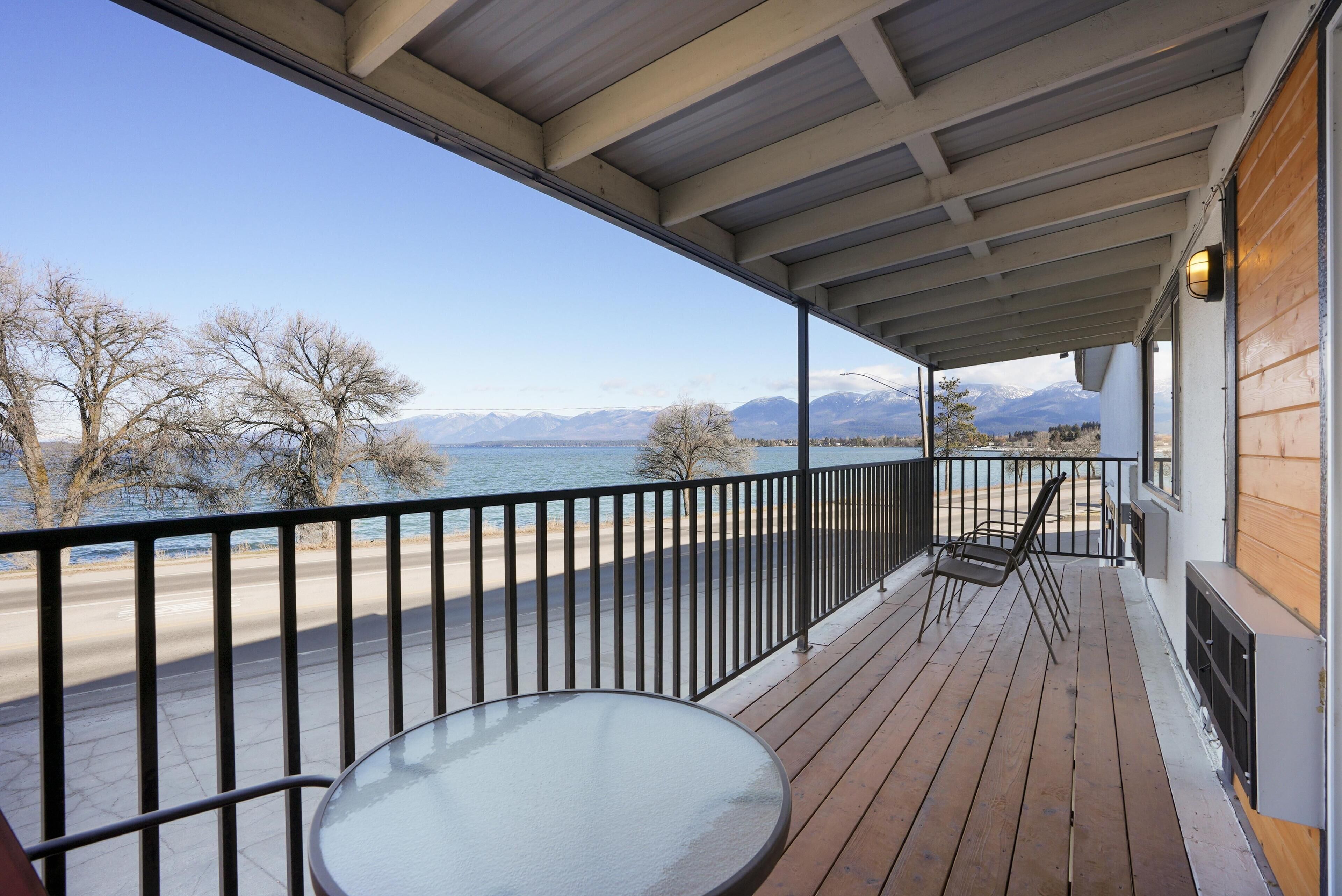 Suite, 2 Queen-Betten, Küche (Deck, Lake View) | Hochwertige Bettwaren, Bügeleisen/Bügelbrett, Babybetten, Zustellbetten