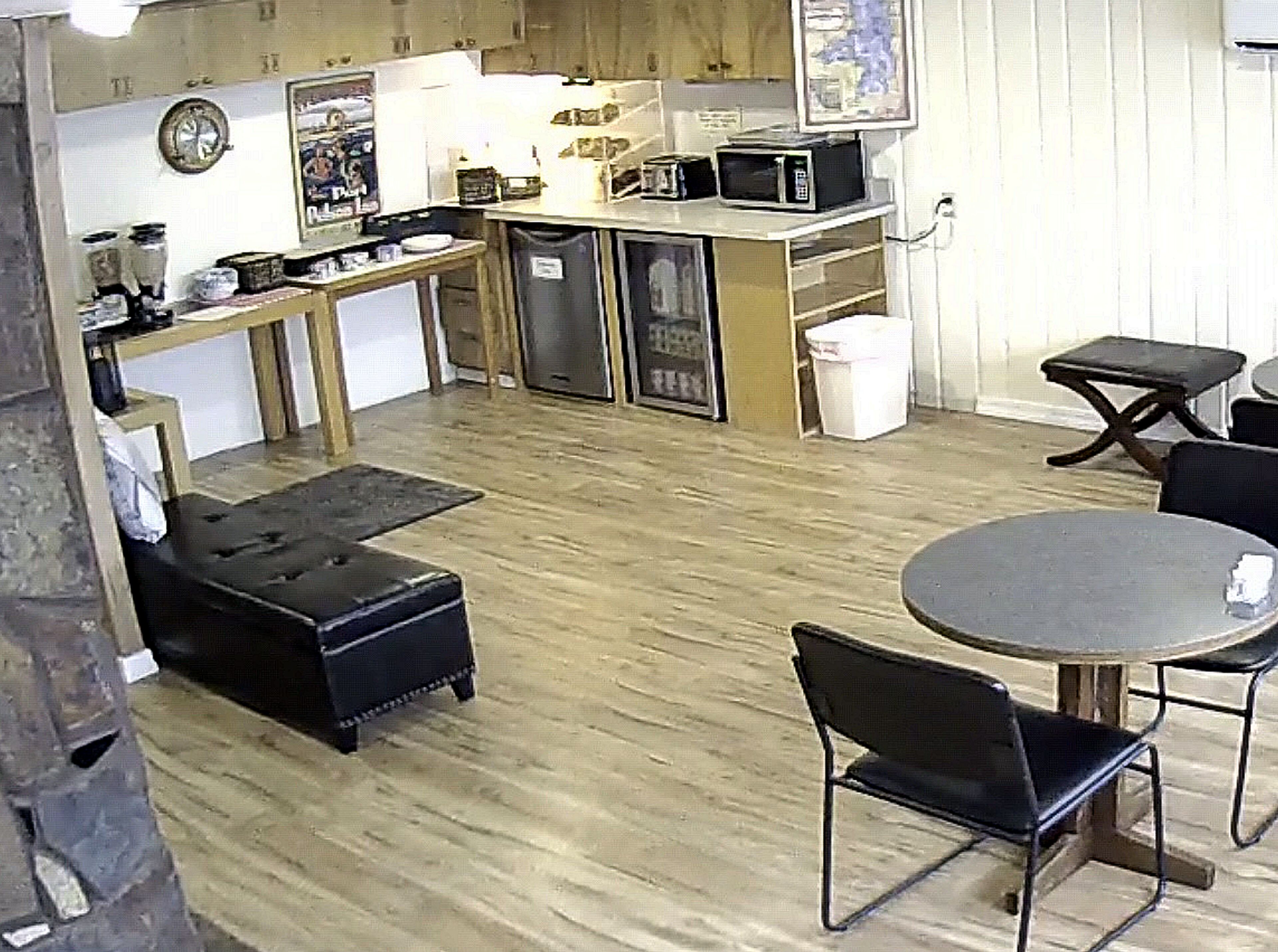 Gratis frukost med självservering varje dag 