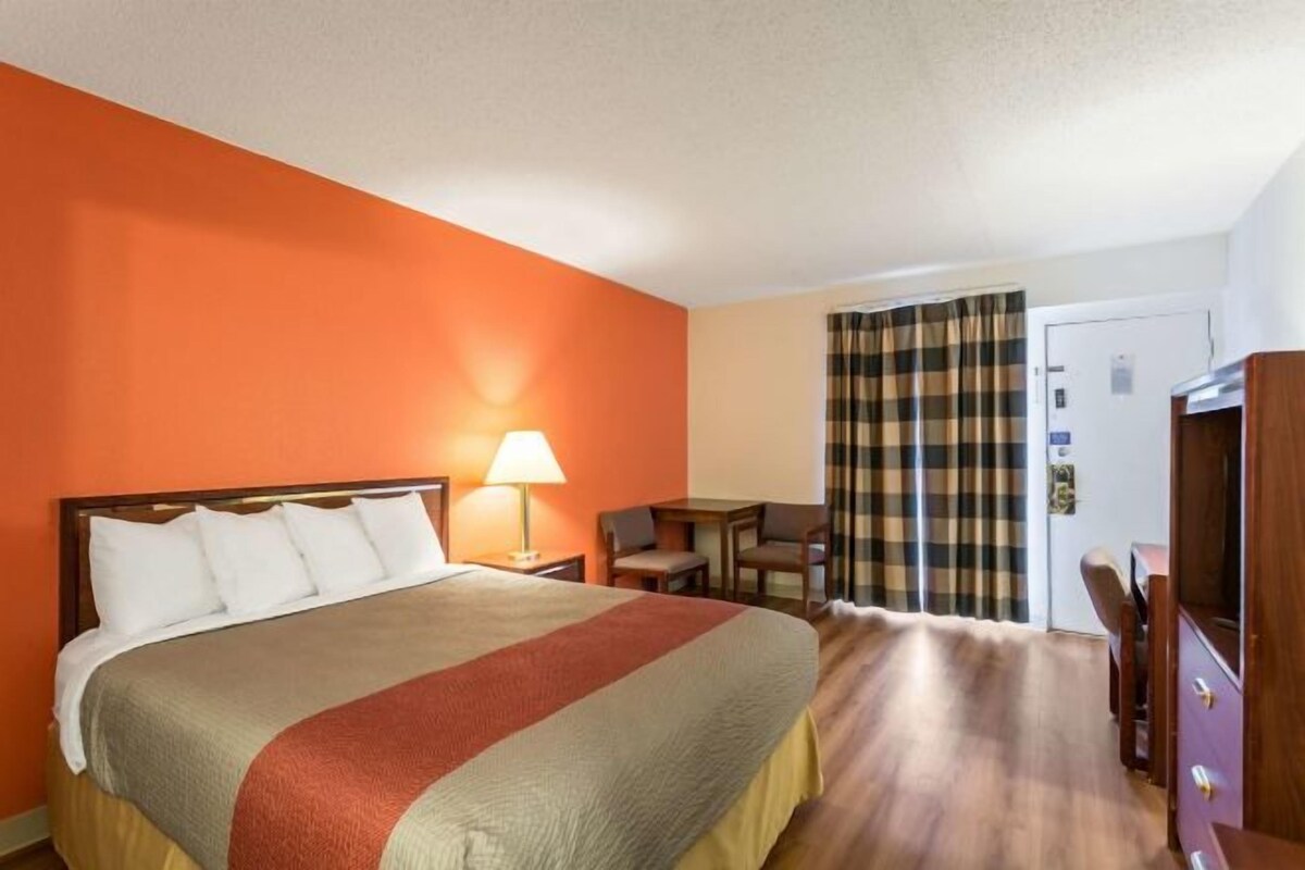 Desk, iron/ironing board (on request), WiFi (free), alarm clocks