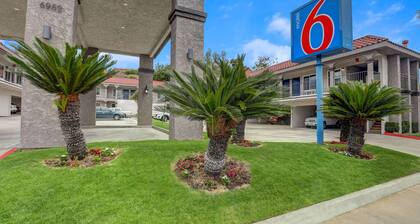 Motel 6 La Mesa, CA
