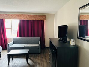 Habitación estándar, 1 cama de matrimonio grande con sofá cama, no fumadores | Escritorio, cortinas opacas, sistema de insonorización