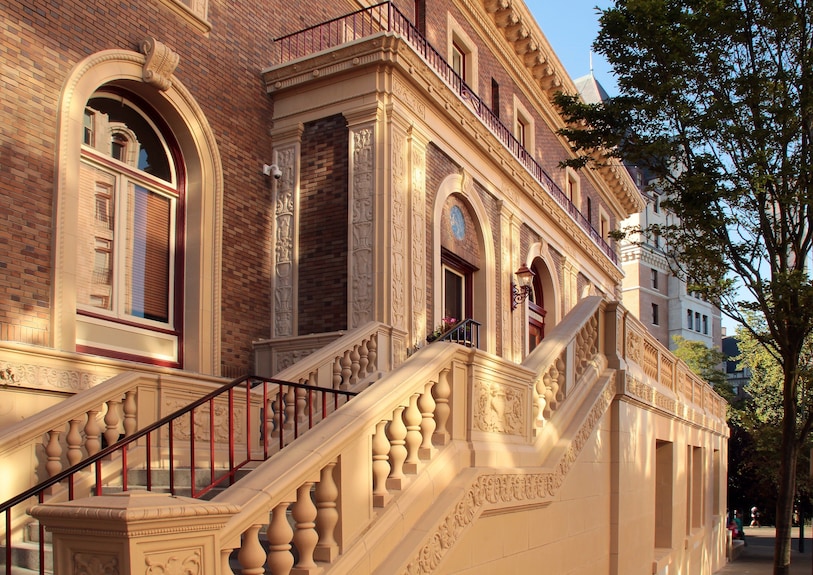 union club victoria dress code Home