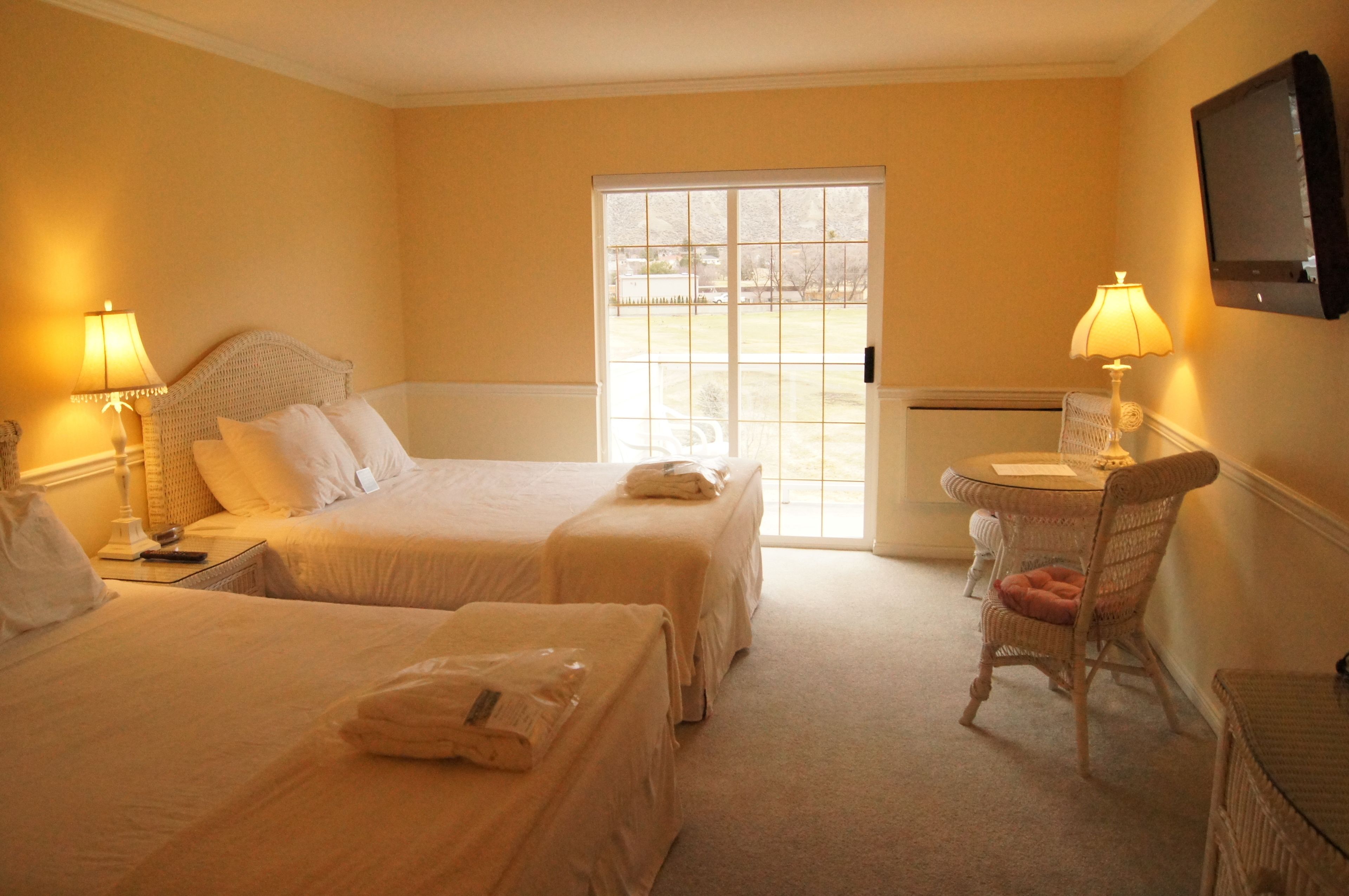 standard room | premium bedding, individually decorated, blackout curtains