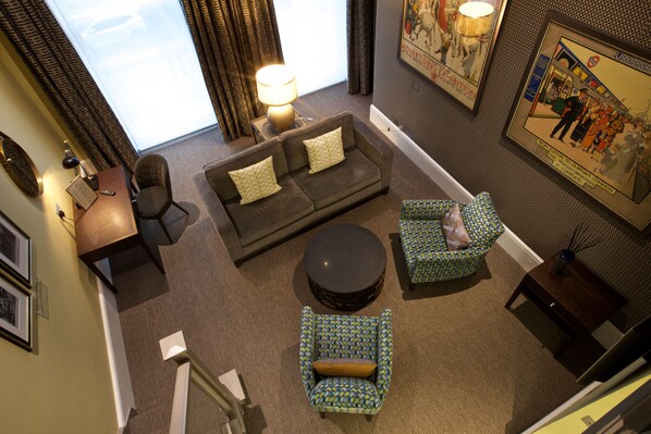 Suite | Egyptian cotton sheets, minibar, in-room safe, individually decorated