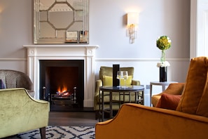Lounge - 54 Queens Gate Hotel (London)