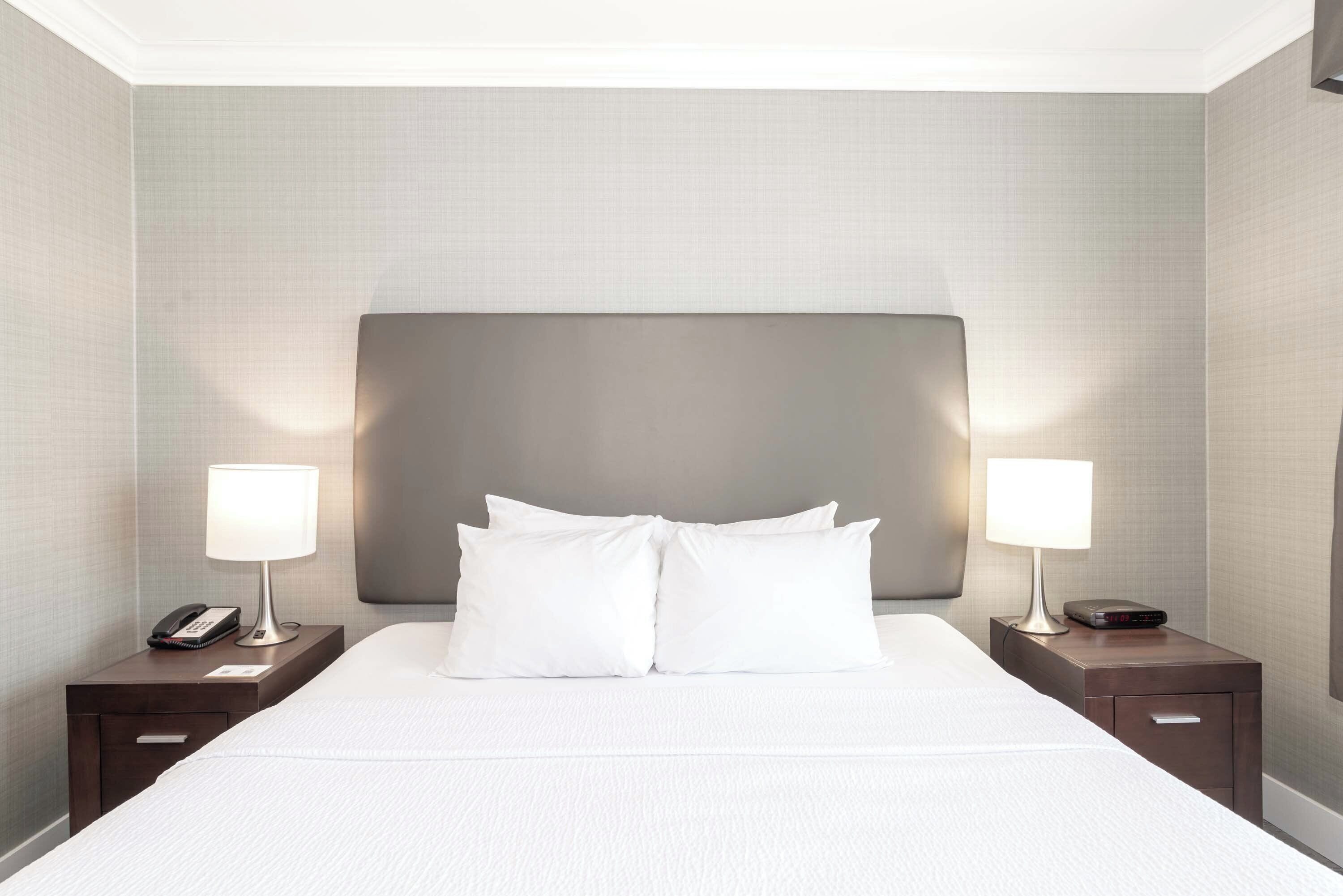 grand suite, 1 king bed with sofa bed, kitchenette | 1 bedroom, desk, laptop workspace, blackout curtains