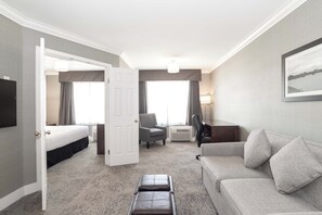 Grand Suite, 1 King Bed with Sofa bed, Kitchenette | Desk, laptop workspace, blackout drapes, iron/ironing board