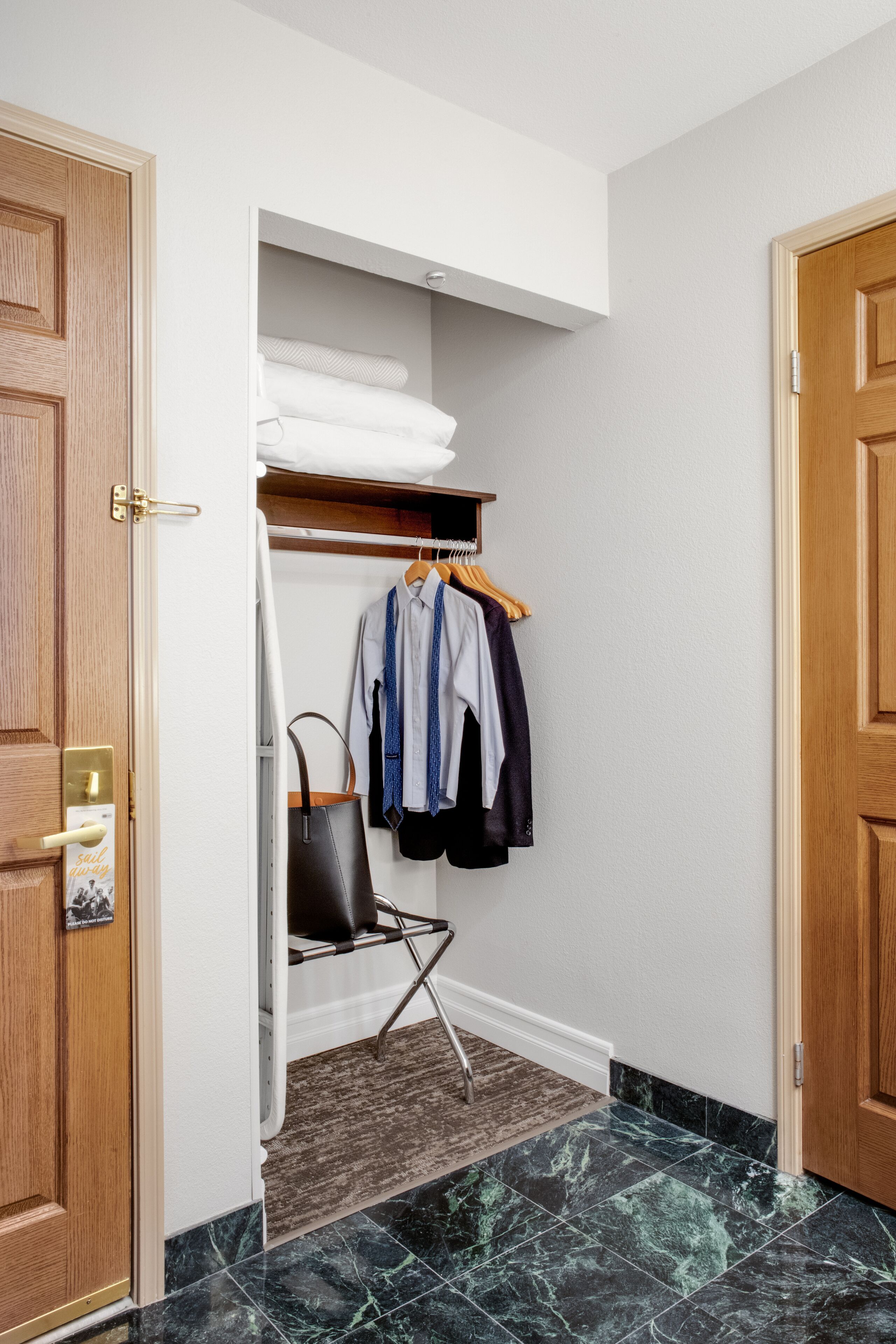 combined shower/bathtub, eco-friendly toiletries, hair dryer, towels