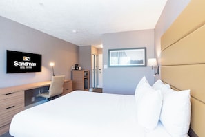 Standardzimmer, 1 Queen-Bett | Zimmersafe, Schreibtisch, Bügeleisen/Bügelbrett, kostenloses WLAN