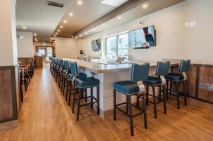 Breakfast, lunch and dinner served