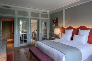 Premium bedding, Select Comfort beds, minibar, in-room safe - Althoff Hotel Villa Belrose (Gassin)