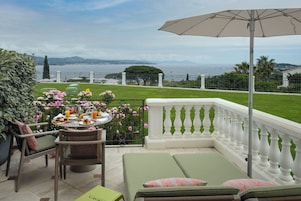 Quarto casal luxo, vista para o mar | Terraço/pátio