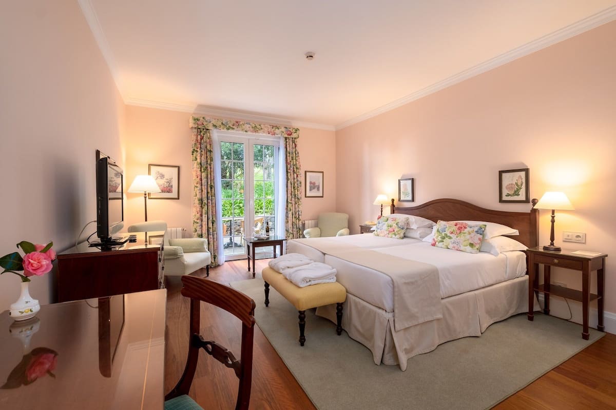 Double or Twin Room, Golf View