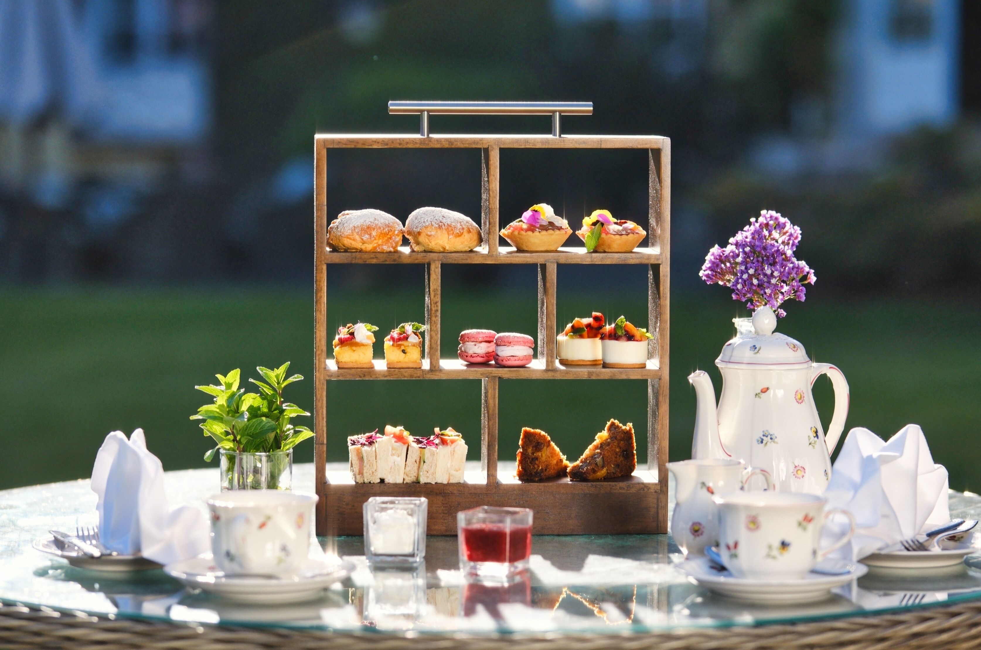 Breakfast, lunch, dinner served; international cuisine, garden views 