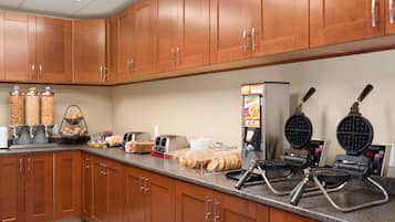 Free daily continental breakfast