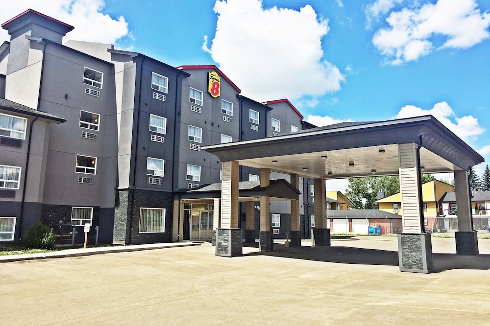 Super 8 by Wyndham Regina