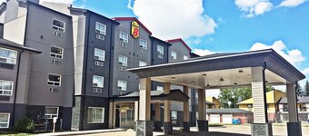 Super 8 by Wyndham Regina