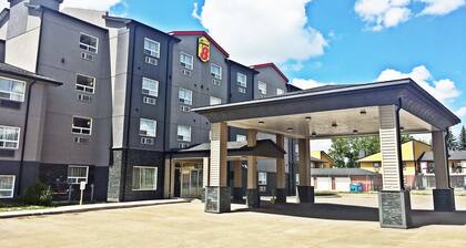 Super 8 by Wyndham Regina