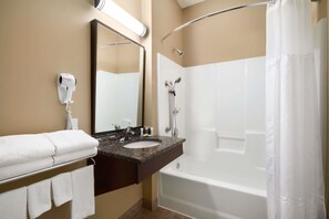 Standard Room, 1 King Bed, Accessible, Non Smoking | Bathroom | Combined shower/bathtub, eco-friendly toiletries, hair dryer, towels