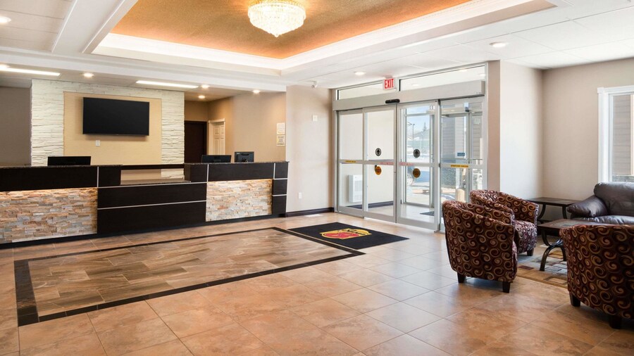 Super 8 by Wyndham Regina