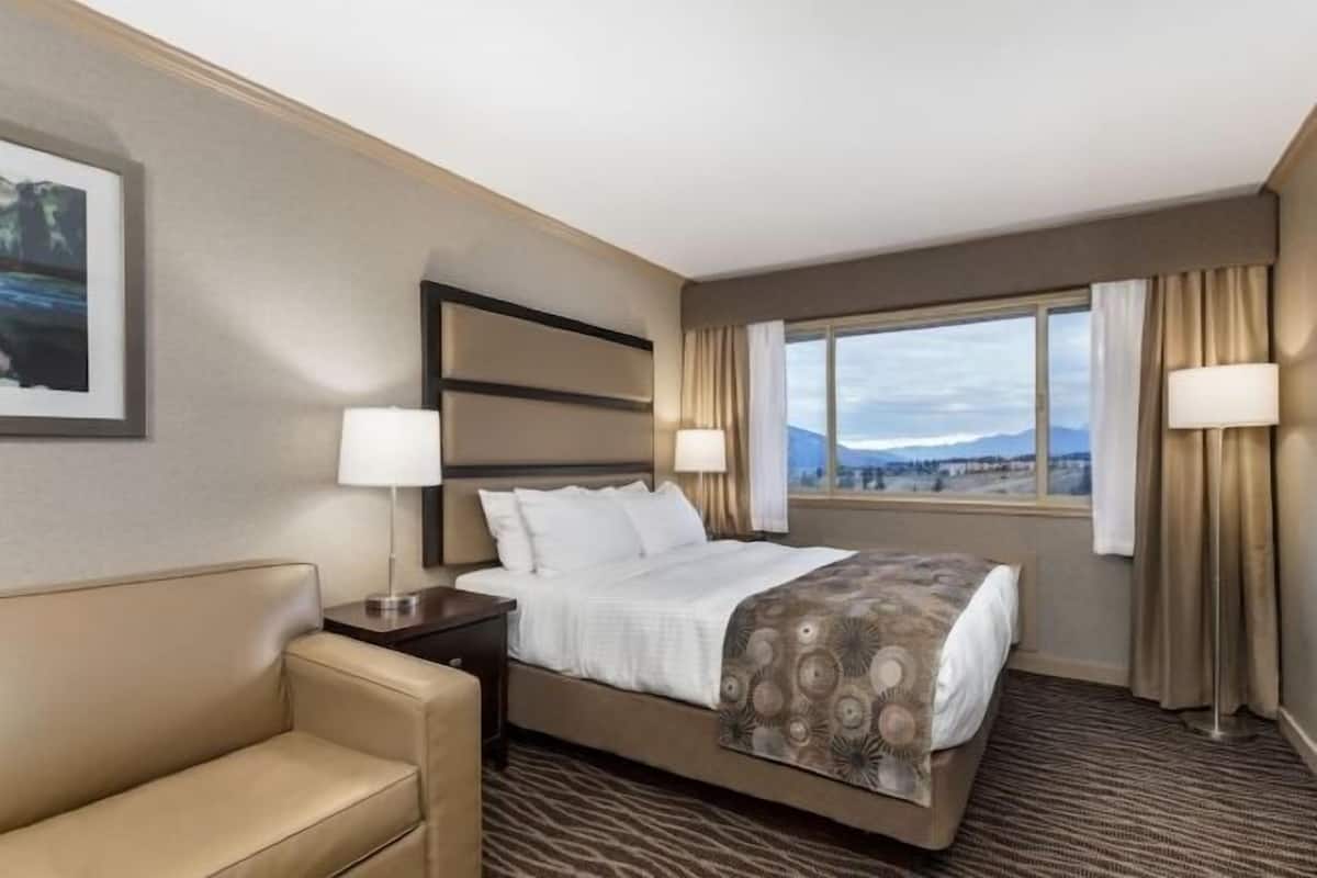In-room safe, desk, iron/ironing board, free cots/infant beds