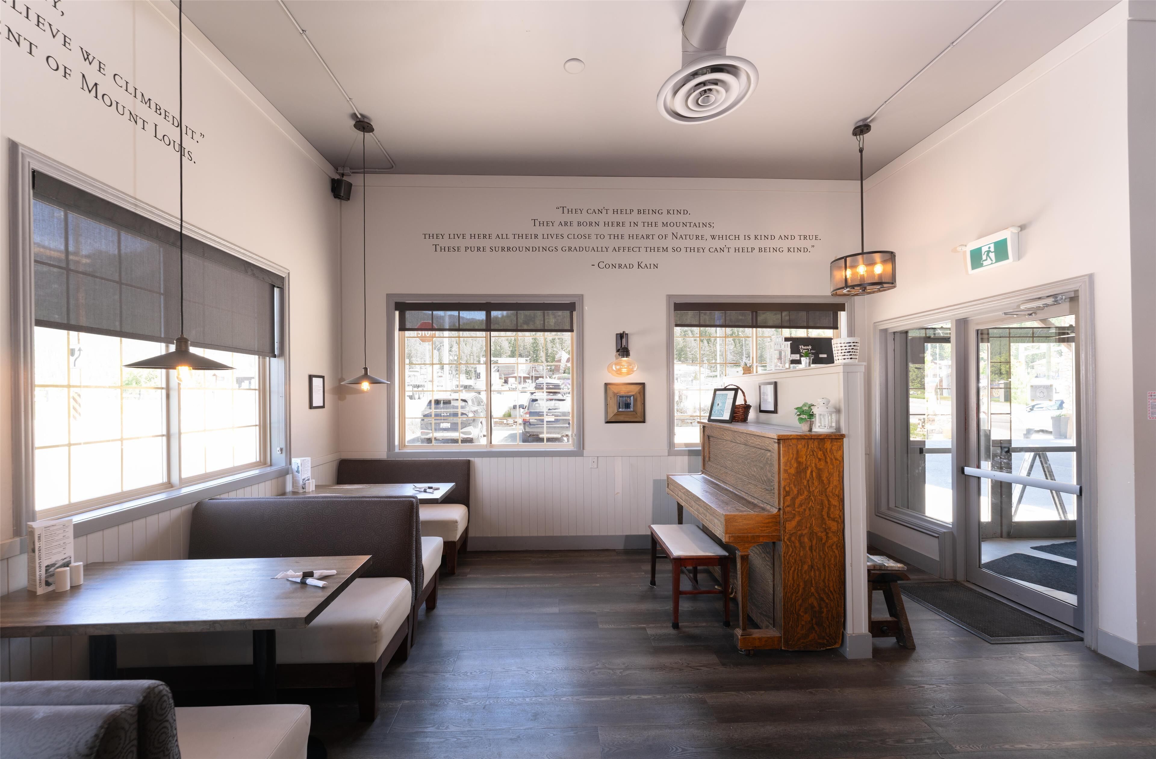 breakfast and dinner served