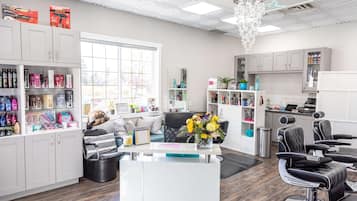 Soins corporels, gommages corporels, soins du visage