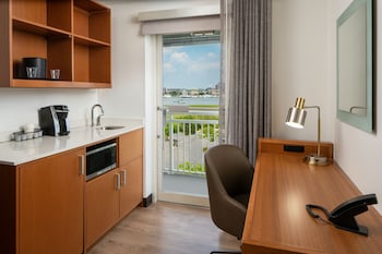 Studio, 1 King Bed with Sofa bed, Non Smoking (Balcony) | Premium bedding, in-room safe, desk, laptop workspace at SpringHill Suites Charleston Riverview 