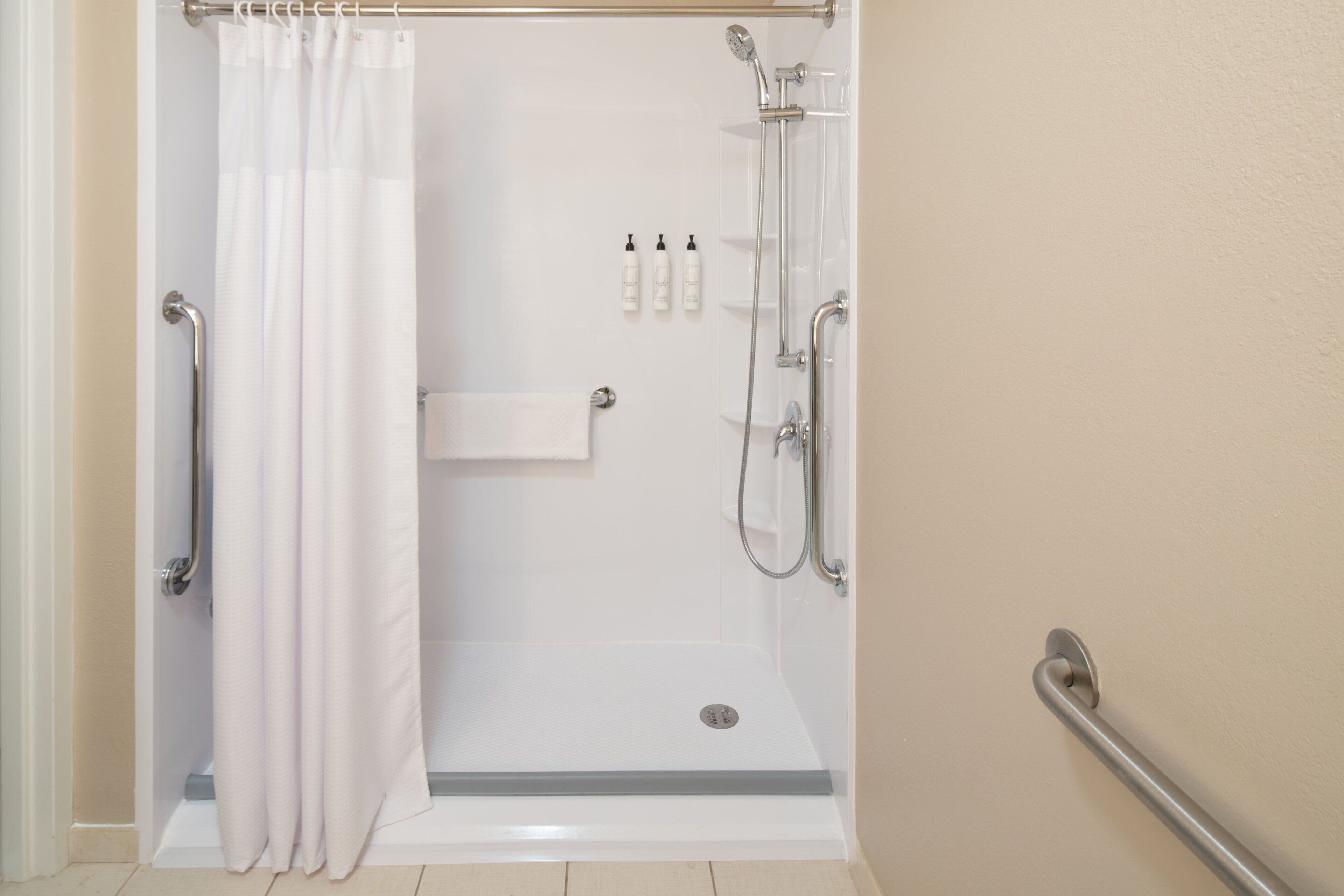 Photo - SpringHill Suites Charleston Riverview 