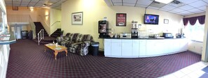 Free daily continental breakfast