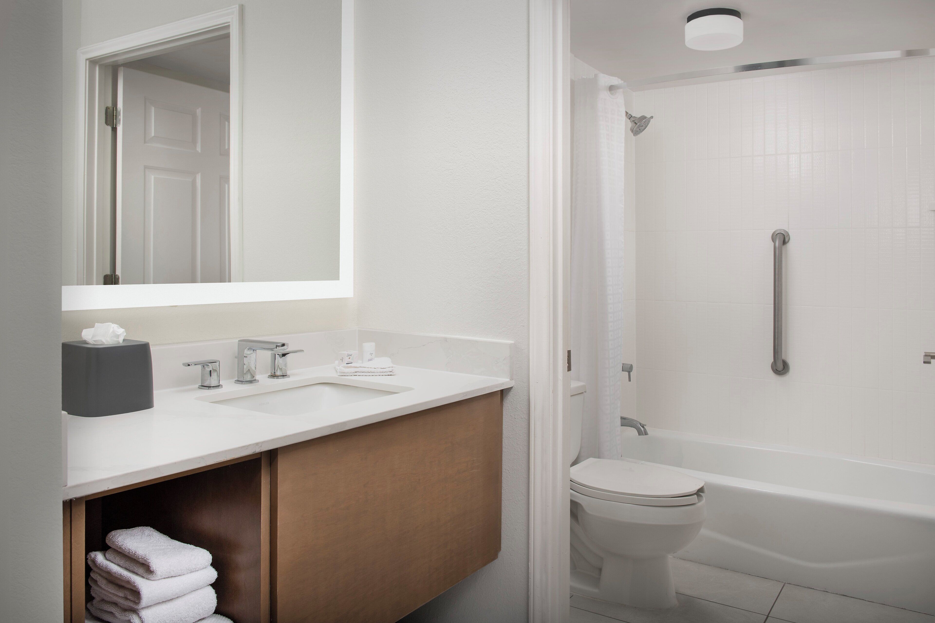 Photo - Staybridge Suites San Antonio by IHG