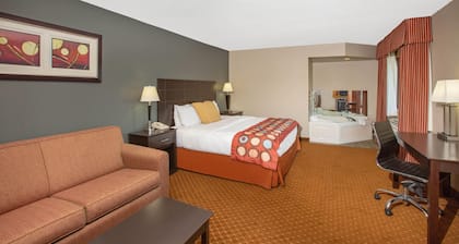 Baymont by Wyndham Coralville