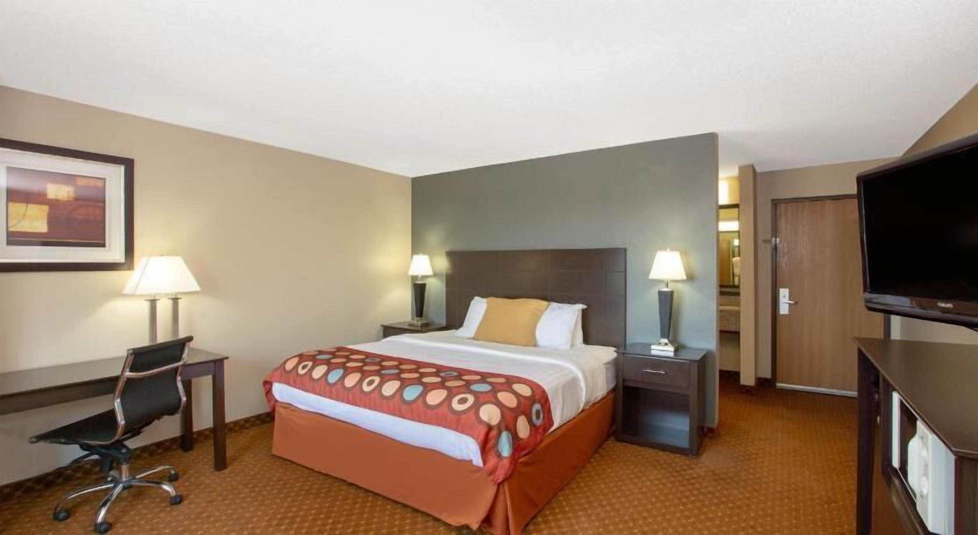 Desk, blackout curtains, iron/ironing board, free WiFi